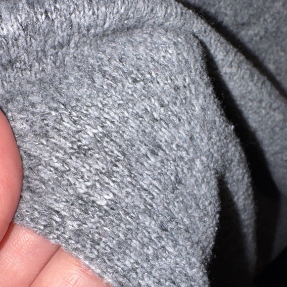 Old Navy Active- Women's Grey Hoodie Size Medium - Picture 17 of 17